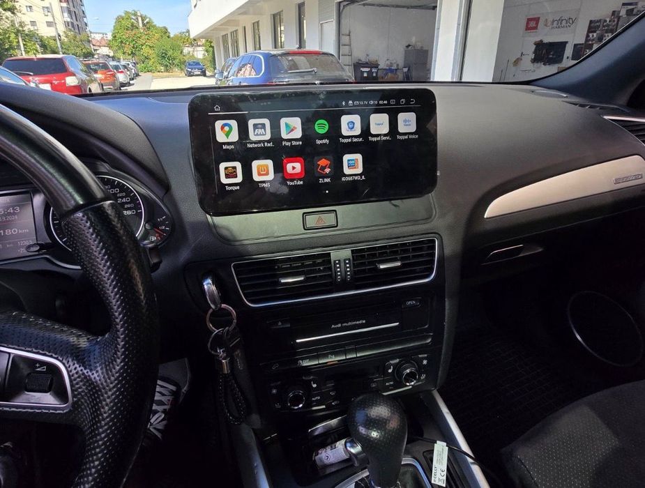 Navigație Android Audi Q5 Waze Youtoube