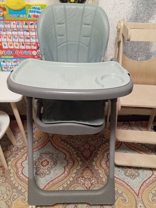 Продам стул детский