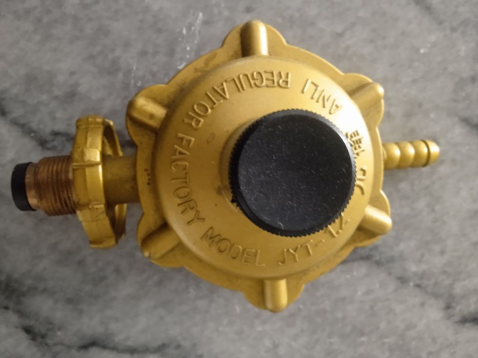 Редуктор янги.ишлатилмаган.