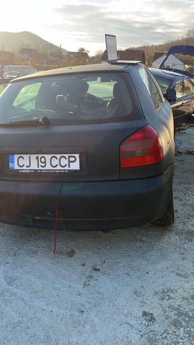Dezmembrez Audi A 3 1.6 benzina