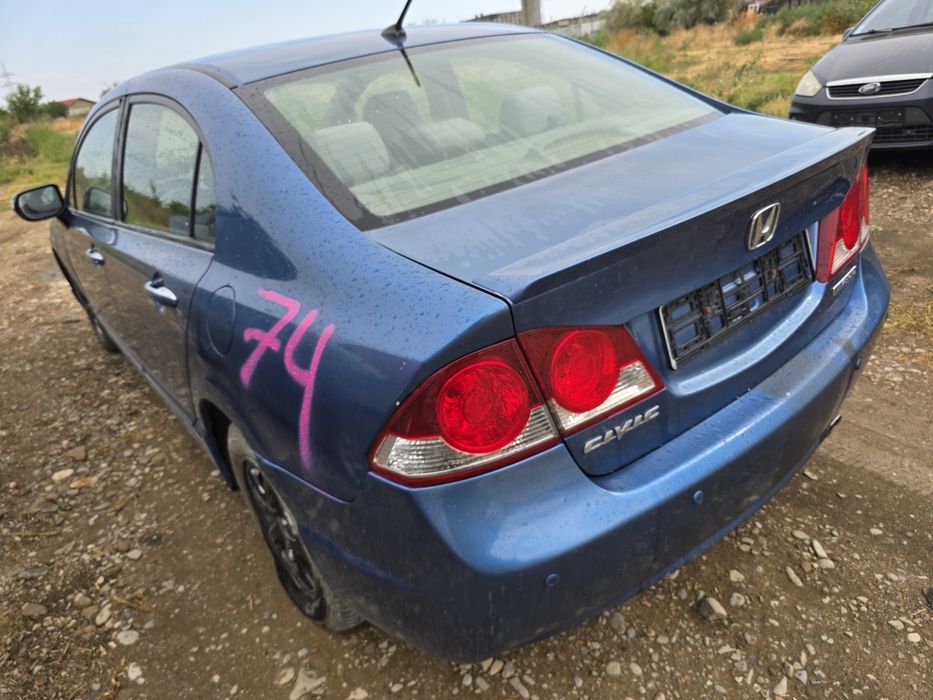 Dezmembrez Honda Civic 1.3i Hybrid 1.8i 2.2d