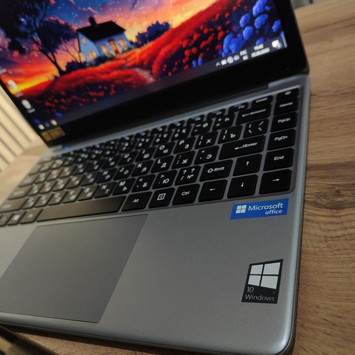 Шустрый ноутбук SSD CHUWI