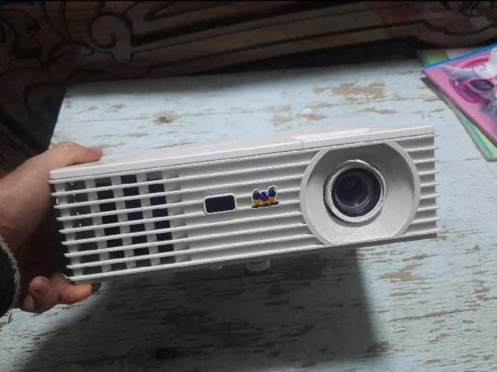 Proyektor wiev sonic