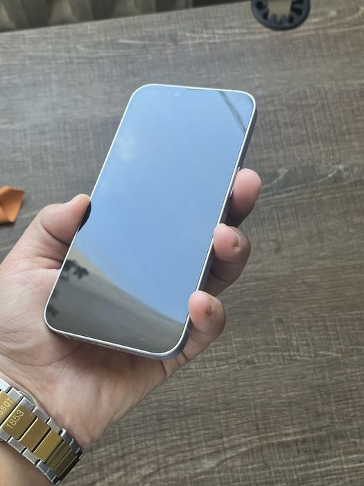 IPhone 14 продается