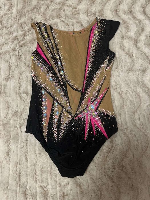 Трико за художествена гимнастика