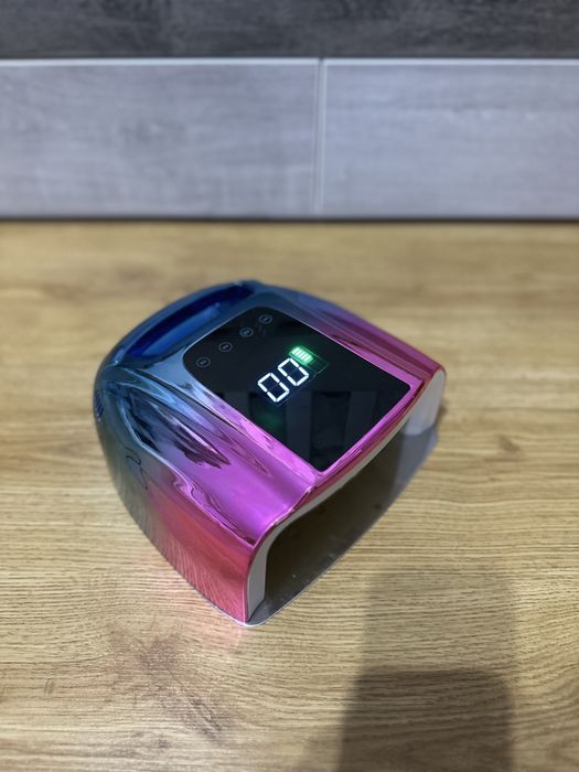 Лампа за маникюр и педикюр