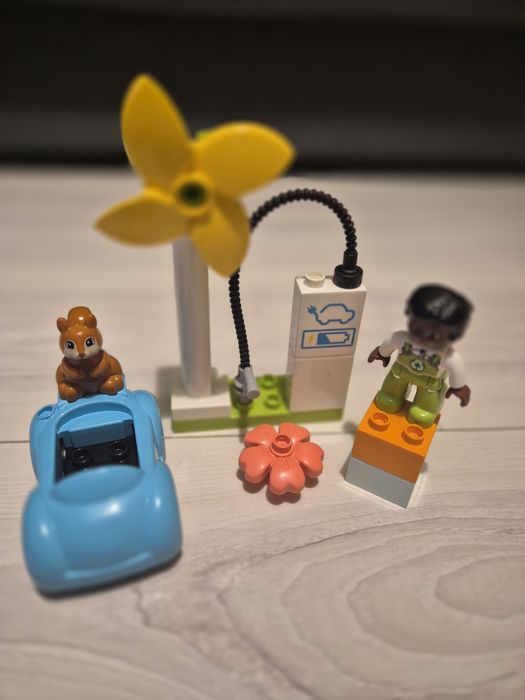 Lego duplo set mașina electrica
