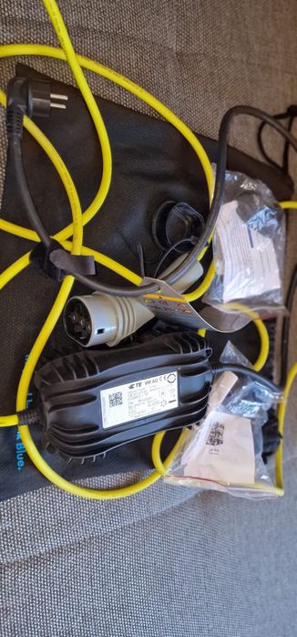 Auto charger pt WV