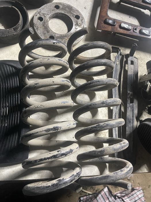 Мерс 210 лупарик разбор