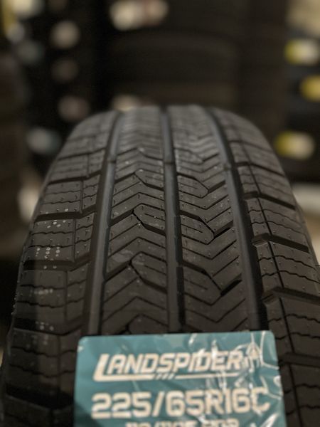 Нови всесезонни бусови гуми LANDSPIDER 225/65R16C 112/110S 2256516C