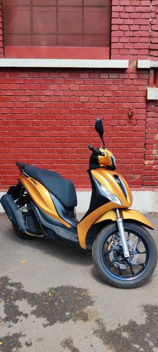 Inchiriez scuter Honda pcx 125cc ( Glovo, Bolt, Wolt)