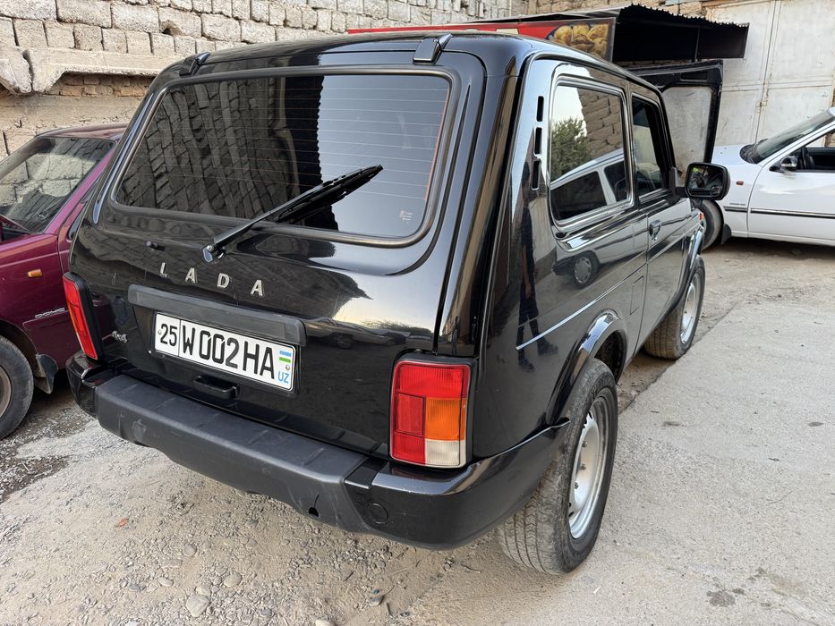 Niva urban. 2020 yil. Kraska toza