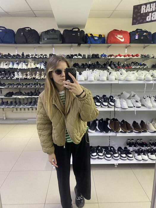 Продам осеннюю куртку