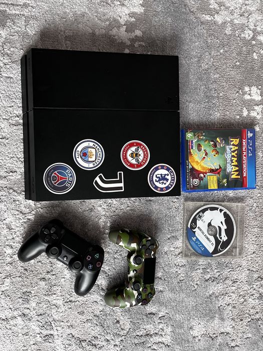 Play Station 4 fat