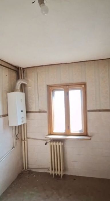 Vand apartament, 2 camere , etaj 2