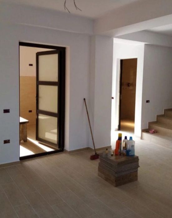 Meserias-execut lucrari de constructii si finisaje interioare