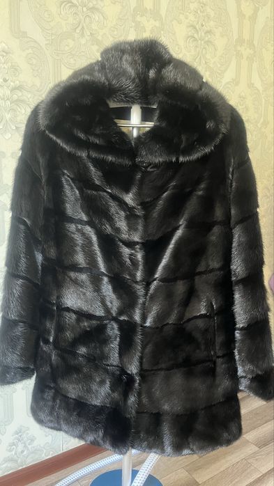 Шуба ,норковая новая