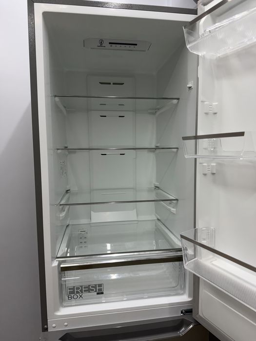 Холодильник срочно Midea 100тыс