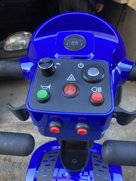 Електрическа количка подходяща за трудно подвижни хора