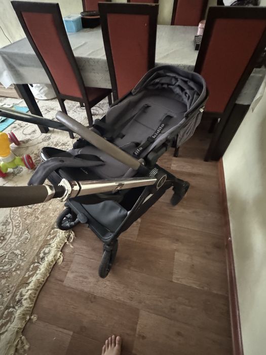 продается универсальная коляска kidilo