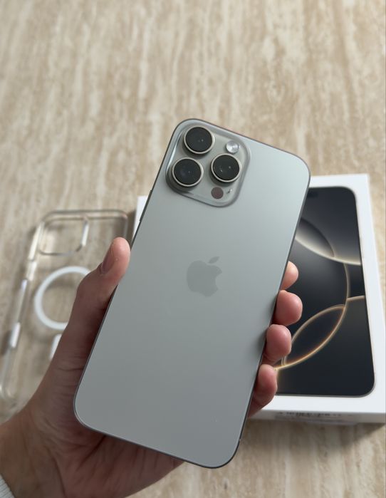 iPhone 16 Pro Max 256 GB Natural Titanium