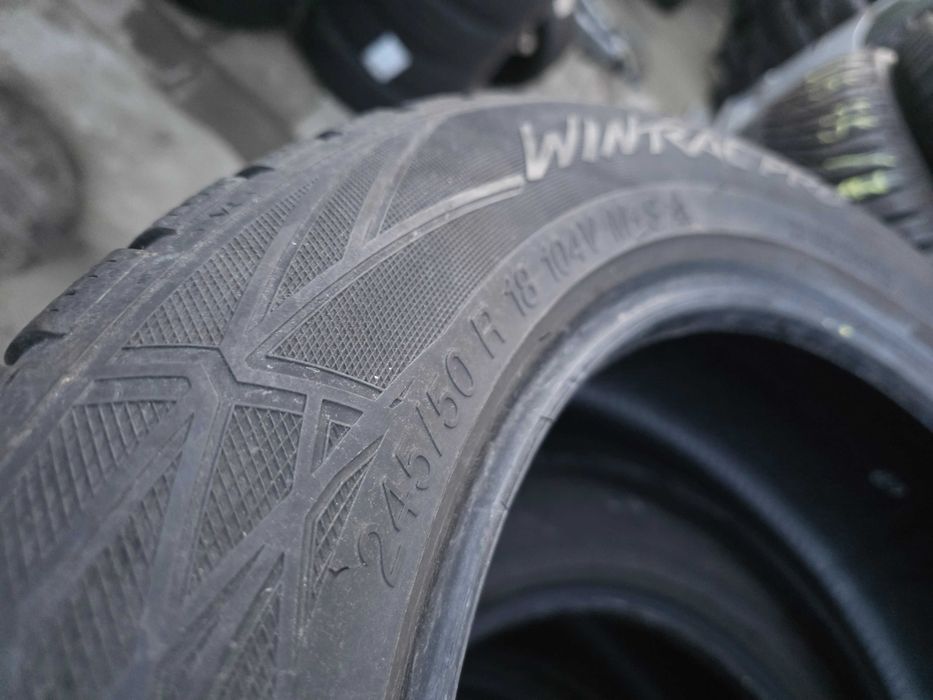 2бр Зимни гуми 245 50 18 - Vredestein