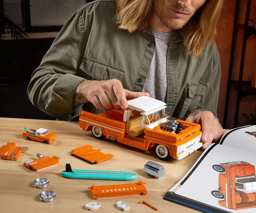 Brick Shop - Hot Wheels: Пикап Шевролет, 858 елемента