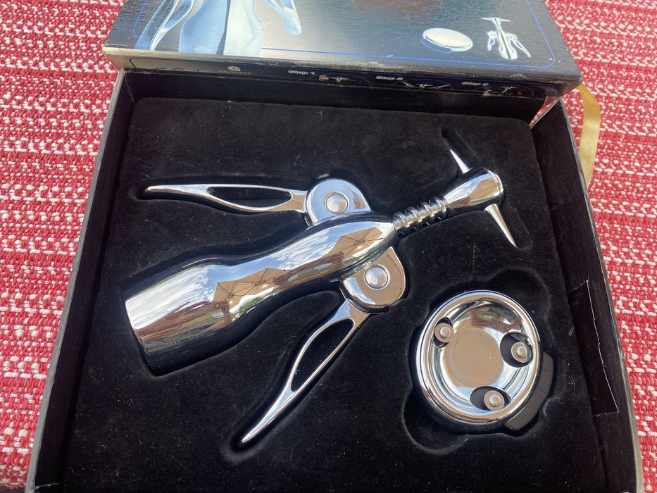 Луксозен и стилен Тирбушон