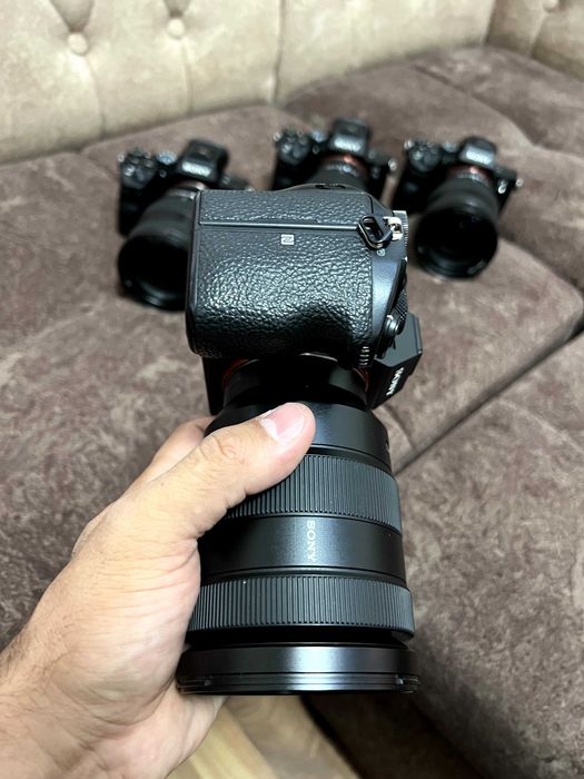 Sony A 7 lll sotiladi. Srochnaa