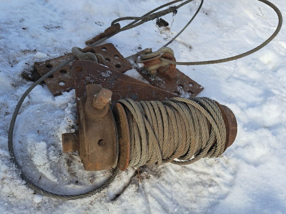 Продам лебедку маленькая