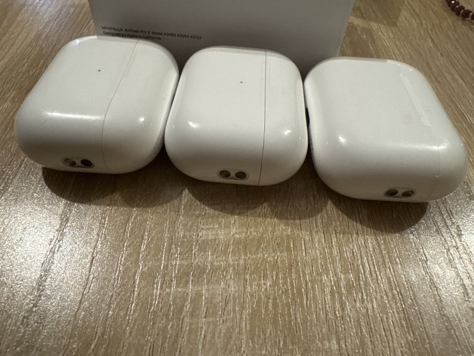 Airpods Pro 3 кейс,Airpods Pro 2 кейс,Airpods Pro 1 кейс.Оригинал