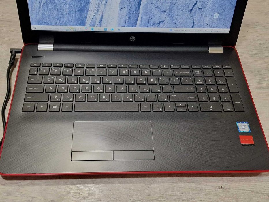 HP Notebook - 15-bs049nu / 1TB / 8GB RAM / i3-6006u