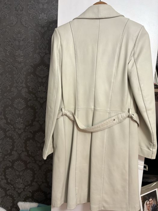 Haina din piele naturala