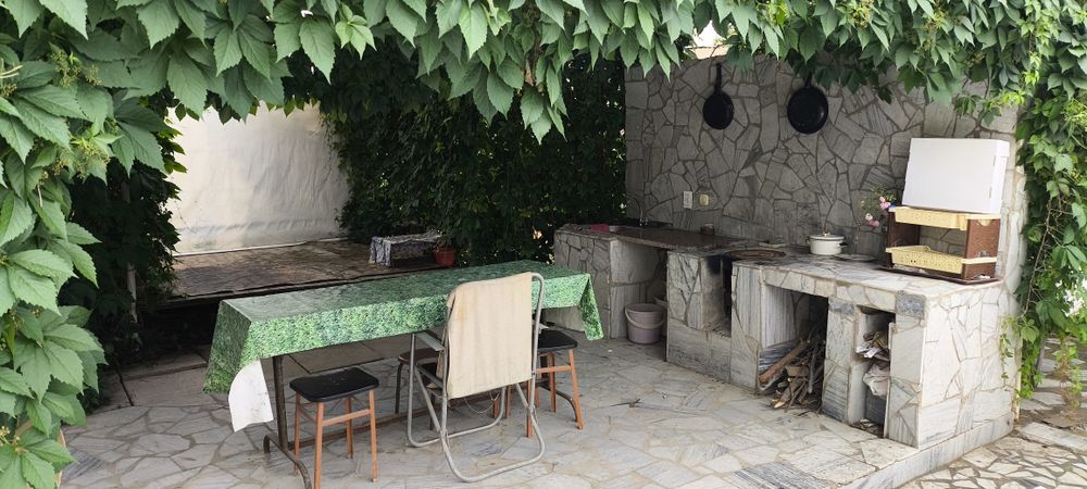 Продаётся дача в Паркенском районе 25 км от Ташкента.