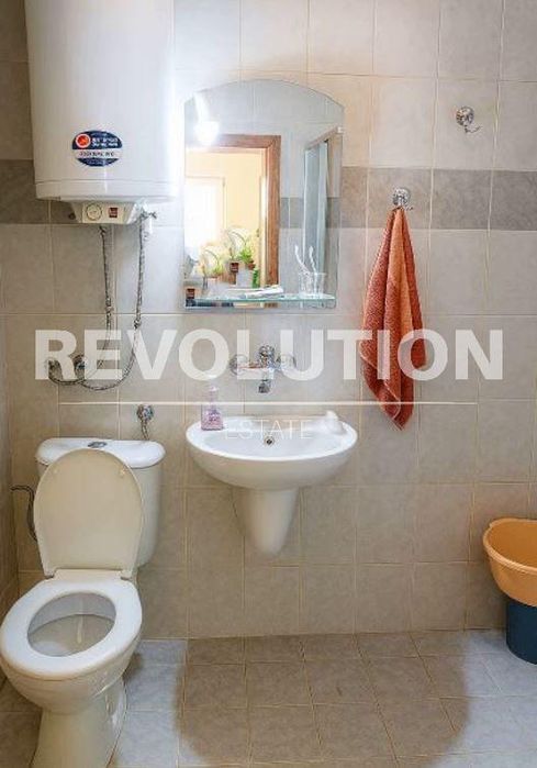 Двустаен апартамент в района на м-т Ален Мак!