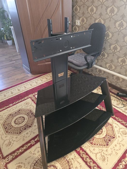Подставка для телевизора