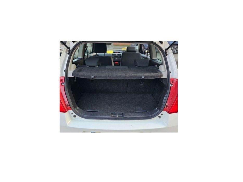 Кора за багажник на Suzuki Swift