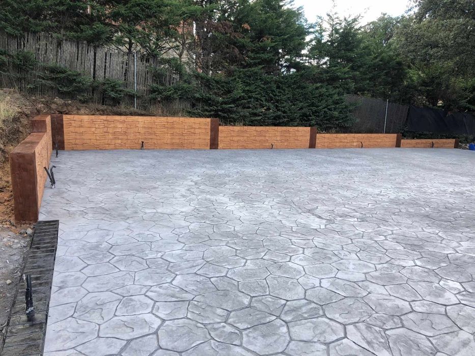 Beton amprentat și vertical