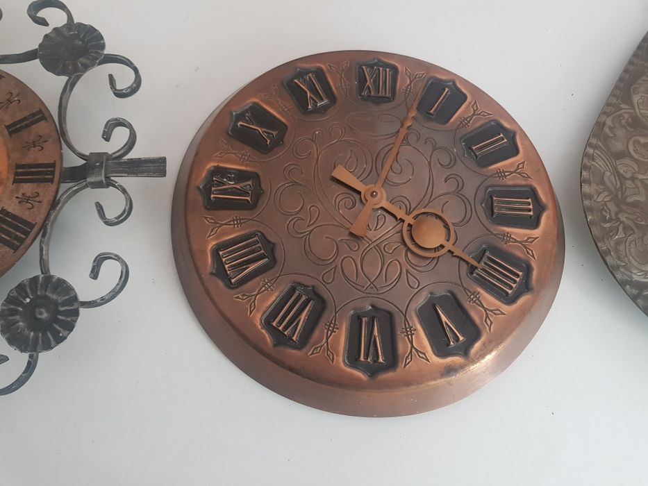 Ceasuri vechi de perete