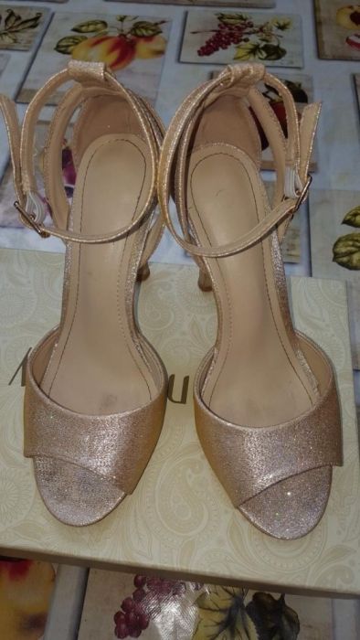 Sandale aurii ocazie, 35