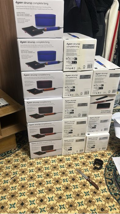 Продам новый Dyson hs05 made in UK