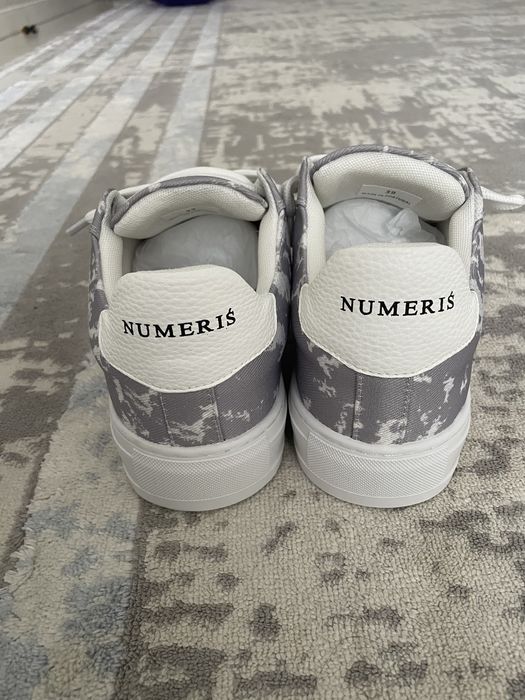 Numeris кроссовки