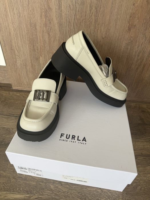Естествена кожа Лоуфъри Furla