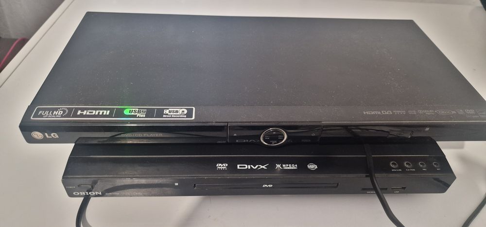 Vând 3 DVD akai.orin si lg