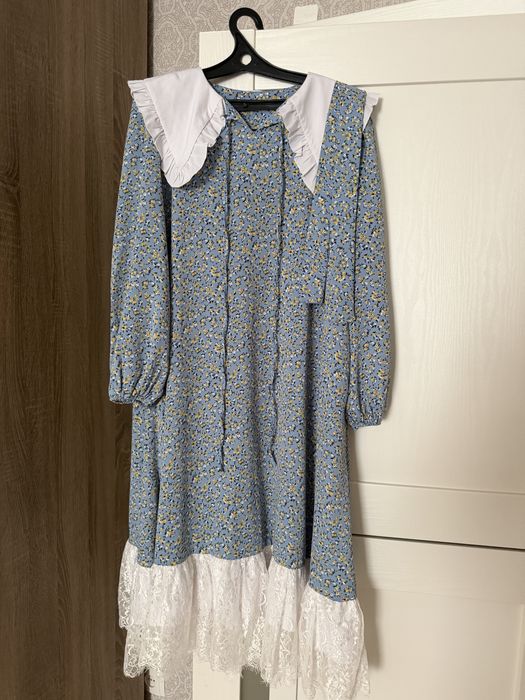 Продам платья 46 размера