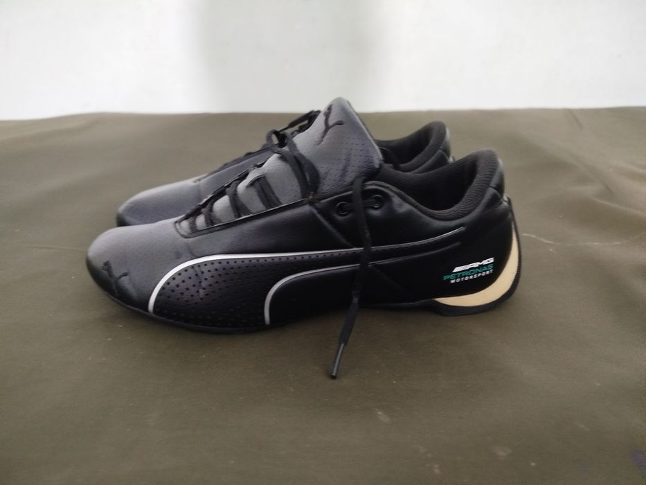 Продам кожаные кроссовки.