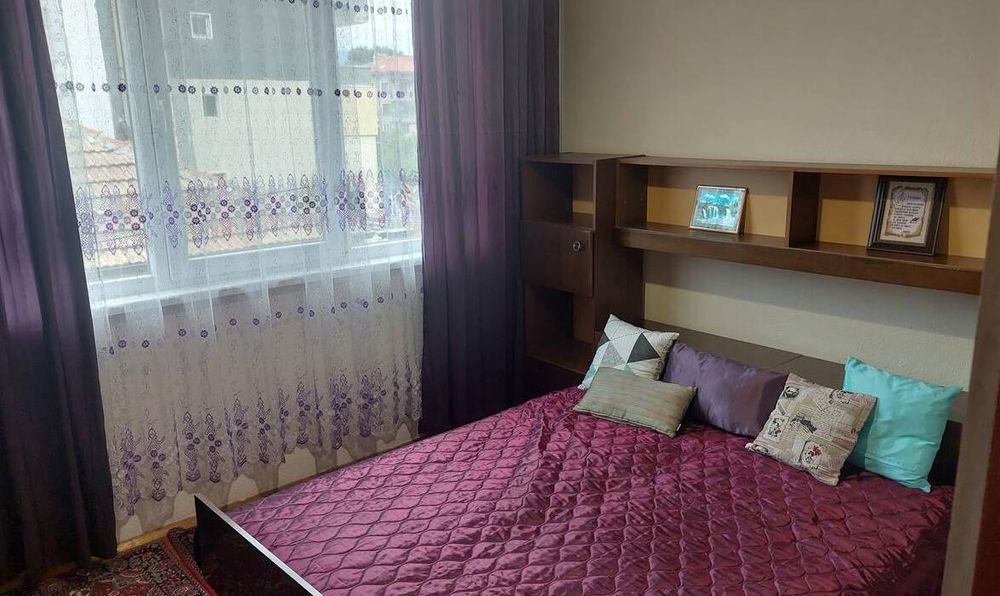 Дава се под наем Тристаен апартамент в Пловдив, Коматево - 100 кв.м за 300 € - Снимка #3