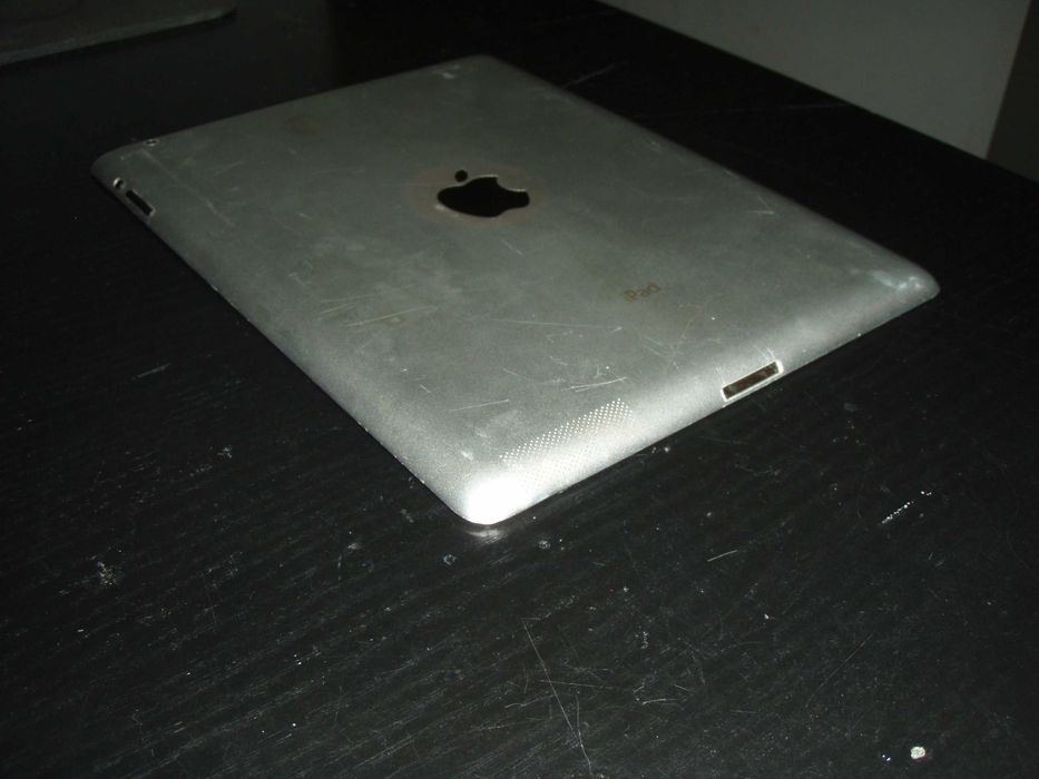 Ipad 2 Wifi 16 Gb A1395 functionala touch fisurat, fara cont, fara pin