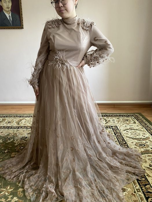 Продам платье новое