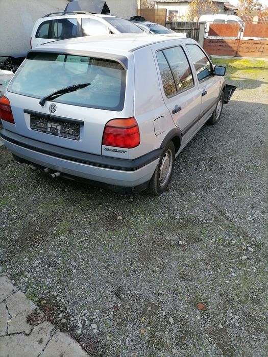 Dezmembrez golf 3